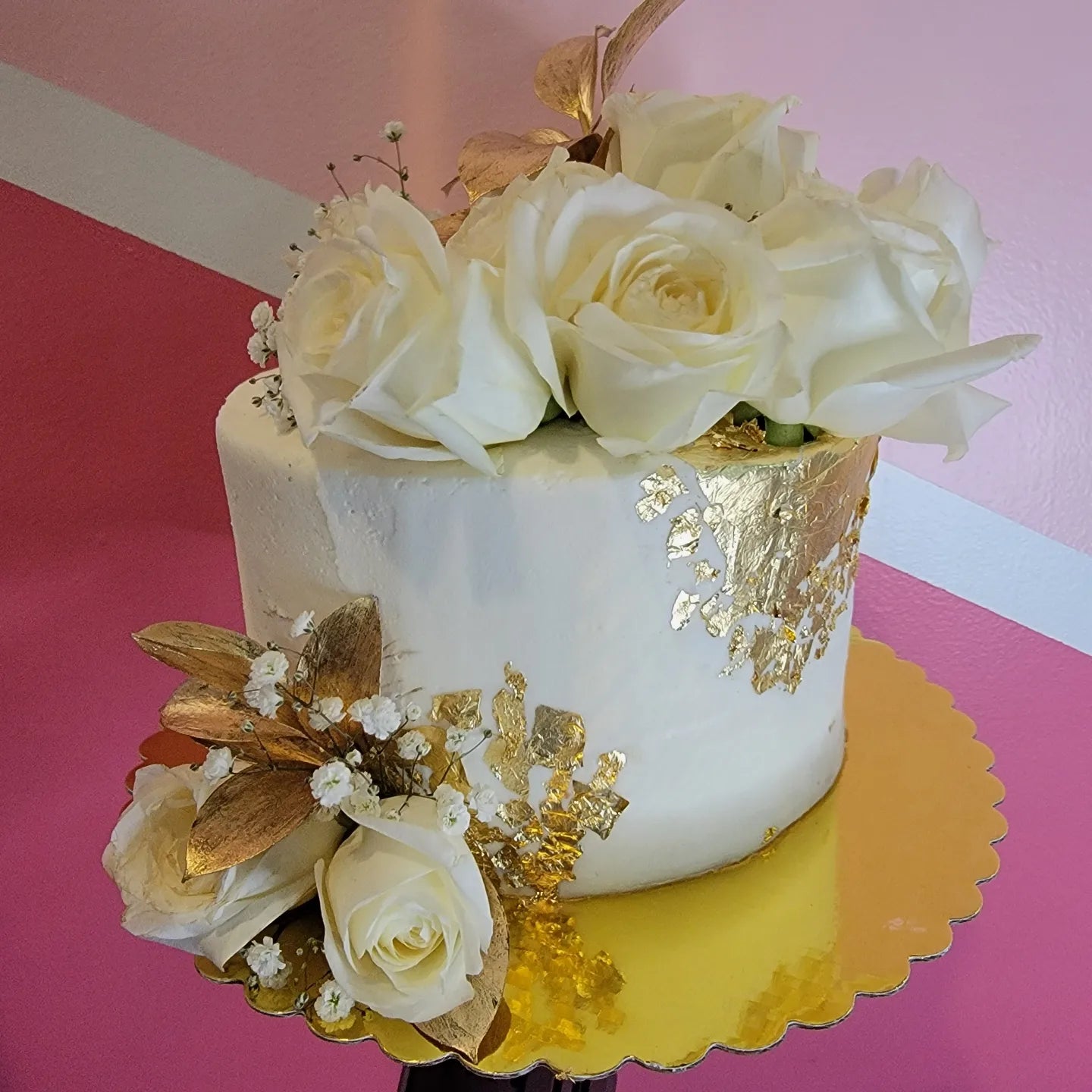 Fresh Flowers & Gold Leaf Cake – Scrumptious Houston
